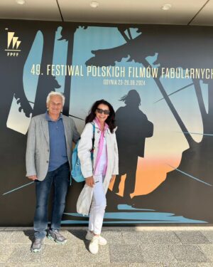 Małgorzata Pieczyńska Instagram - To już nasz 34 Festiwal🥰🎬 tylko raz nie przyjechaliśmy kiedy urodził się nasz syn Victor ❤️ no i pandemia … w Teatrze Muzycznym Gala otwarcia i pierwsza projekcja 🎬❤️ nie możemy się doczekać❤️🎬❤️ W wolnych chwilach  cudowne gdyńskie molo❤️👍❤️

#festiwalfilmowywgdyni #polskiekino #aktorskieżycie