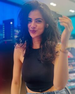 Actress Malina HD Instagram Photos and Wallpapers September 2024