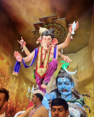 Manasi Naik Instagram - स्वर्गात पण जे सुख मिळणार नाही
ते तुझ्या चरणाशी आहे.
कितीही मोठी समस्या असुदे बाप्पा
तुझ्या नावातच समाधान आहे 🌺
माझं आणि बाप्पाचं खूप छान नातं आहे
जिथे मी जास्त मागत नाही
आणि बाप्पा मला कधी कमी पडू देत नाही🙏🏻
Ganesh Chaturthi chya sarwanna Manapasun Khup Shubbeccha ❤️
Ganpati Bappa Moraya 😇🙏🏻

Ganesh Chaturthi 2024 👱🏻‍♀️🫶🏻🎀
