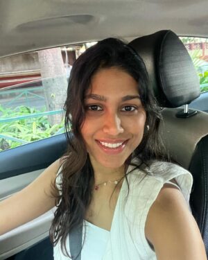 Manisha Yadav Instagram - Just life lately❤️. #whiteforpeace 🇮🇳
Jab I met @anisha.lund16 @nirupamajavaray @akshatajosh.