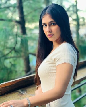 Manpreet Dolly Instagram - POV-Tell me how to laugh😛
.
.
#beautiful #beautifulgirls #lovethisgirl #loveyou #preetygirl