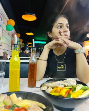 Manpreet Dolly Instagram - Live Life Queen Size👑
.
.
#queen #lifestyle #queenlife #fitneeslover #fitgirls