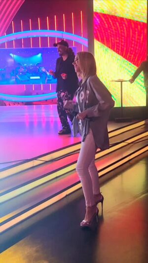 Marcela Baños Instagram - ¡@marcebanios bailándose todo en #PasionDeSabado ! 💃🏻❤️
#marcelabaños
