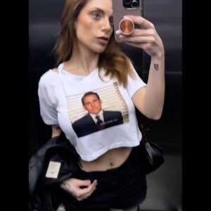 Marcela Lahaud Instagram - time das que vão no rolê de ~brusinha~ de série ™ 
🎥🎥✨
.
.
#picoftheday #selfie #ginger #ruivando #theoffice