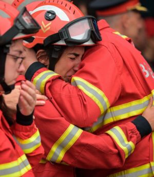 Maria Rueff Instagram - 💔🙏
📸 Fernando veludo @sicnoticias
