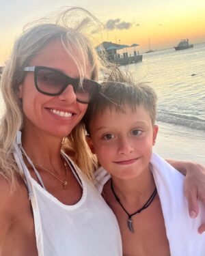 Mariana Fabbiani Instagram - Hoy cumple 10 años mi principito!!! El más dulce, el que siempre tiene la palabra justa, el que inunda todo de alegría. Feliz cumple mi querido  Maxi!!!! 
Tus abrazos son el cielo. No puedo estar más orgullosa de vos. Te amo infinito!!!❤️🥳