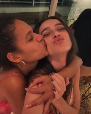 Mariana Molina Instagram - deu saudade do verão insalubre no RJ.
falei e saí correndo!
#tbt
