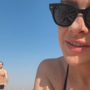 Mariana Molina Instagram - corre q fez sol! ☀️