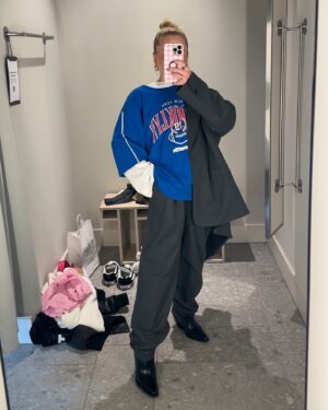 Mariana Prachařová Instagram - pár mých oblíbených outfitů za poslední dny🖤