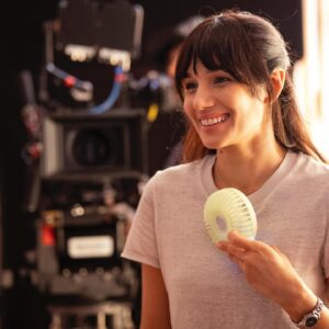 Mariela Garriga Instagram - That’s another wrap for me this year. What to say about this project? I don’t feel like I worked this entire month on the movie @laregladeosha_film because the entire team, both in front of and behind the camera, made this time on set feel like a dream—a sweet game where we were all players. We became a very close family in such a short time! This is why I love making films; we come together to create something special and original for the audience to enjoy afterward. Thank you to all of you who supported me this month and welcomed me into the Osha family with open arms. I love you all, and you’ll be forever in my heart. I hope our paths cross again. See you at the premiere. Big hug. Mariela/Belén 💕🎉🎬 Eskerrik asko
#bilbaocity #moviemaking #laregladeosha