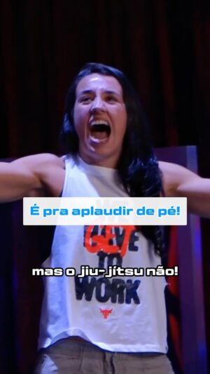 Marina Rodriguez Instagram - A atleta peso palha do UFC, @marinarodriguezmma, aplaudiu de pé a vitória da @nicaliari 👏

Será que o contrato vem? 👀✍️ Assista até o final do evento para descobrir. #DWCS 

📺💻📱Transmissão ao vivo da entrevista de emprego mais difícil do mundo! [Link na bio].