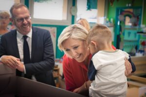 Marine Le Pen Instagram - Très belle rentrée à tous !