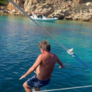Marisa Passera Instagram - Una giornata perfetta per salutare questo mare incantato che rimarrà per sempre il mio preferito @aritmodellacqua 🩵 Spargi , Santa Maria , Razzoli #sardegnadelmiocuore
