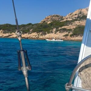 Marisa Passera Instagram - Una giornata perfetta per salutare questo mare incantato che rimarrà per sempre il mio preferito @aritmodellacqua 🩵 Spargi , Santa Maria , Razzoli #sardegnadelmiocuore