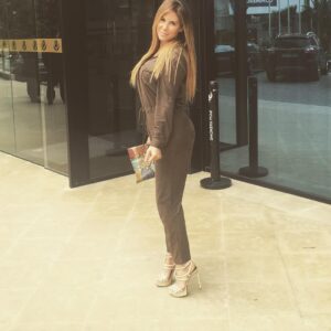 Marlène Duval Instagram - #combinaison @riverisland #shoes @yves.saint.laurent_official