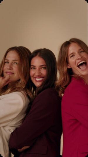 Martina Klein Instagram - Nueva colección de #WomanElCorteInglés junto a @martinakleinpro, @imlorenaduran y @claramas.