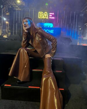 Matilda Blanco Instagram - BUENOS AIRES
ESTÁ DE MODA
Así comenzó un gran momento para la moda en la ciudad de Buenos Aires que durará hasta el 7 de Septiembre! Así vivimos La Primera Noche de La Moda 
Talento y creatividad: junto a diseñadores, universidades, marcas, casas de estudio, todos unidos en distintas activaciones en la Ciudad de Buenos Aires:
charlas, talleres, desfiles
Aún podes sumarte @bacreativa

• Mi look @allo_martinez 
• ⁠MakeUp @pauchpetrini

#BAestademoda #LaNocheDeLaModa