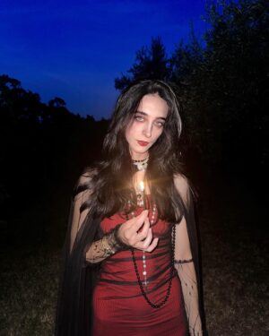 Matilda Morri Instagram - 10 di spade 🦇