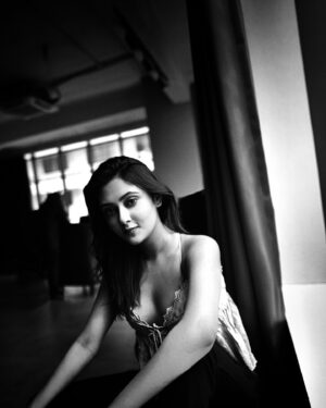 Megha Chowdhury Instagram - Megha at the April 2024 Workshop

For my other unseen work visit https://www.patreon.com/stormsen
#theesotericrealist #fashionphotography #portraiture