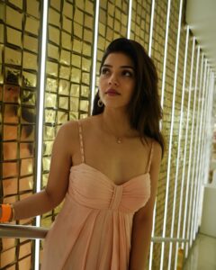 Actress Mehrene Kaur Pirzada HD Instagram Photos and Wallpapers September 2024