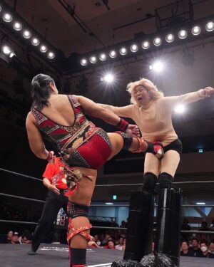 Meiko Satomura Instagram - 里村明衣子vs シン・高山善廣
途中、高山さんが乗り移っているんじゃないかと勘違いする場面が！
引退発表後、初の試合が広田さくらとのシングルマッチ。
ガイアから幾度と重ねてきた広田さくらとの試合。
28年の時を経て、お互い進化していると実感‼️
会場が沸きに沸きました🔥
控室戻った後は私が泣いてしまいました。広田にいつも支えてもらってる。
まだまだ広田と闘いたい。
ありがとうございました。

TAKAYAMANIA EMPIRE 3
日時：2024.9.3（火）
会場：後楽園ホール
#takayamania #SENJO #後楽園ホール