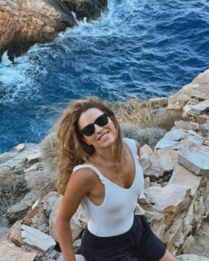 Melia Kreiling Instagram - Μελία Ιν Σύρος