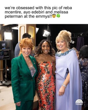 Melissa Peterman Instagram - This is everything @reba @ayoedebiri @melissapeterman 🤩

📸: Getty Images