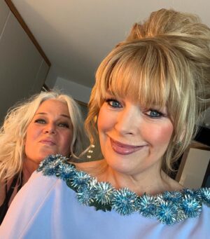 Melissa Peterman Instagram - So much to say and still taking it all in, but before I over share and post. I want to thank my glam stan Deanna who made me feel like Bridgette Bardot! Deanna gave me the face, the hair, kept me hydrated, calm and always ready! Thank you! I love you.  Emmy's Hair: @makeupordye  Emmy's Makeup: @makeupordye  #emmys2024
#makeupartist #hairstylist