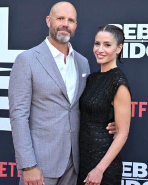 Mercedes Mason Instagram - If you haven’t seen it yet…you’re missing out! @netflix ‘s #RebelRidge was #1 in America and top 10 worldwide! 

Major congrats to #JeremySaulnier and the cast and crew. Mostly yay to me because I get to bring that blue-eyed ball of hunk meat home to do weird stuff to! (Yes, I do weird stuff TO him and yes, @david_denman , I’m talking about you buddy)

Photo Credit: Charley Gallay