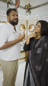 Actress Merin Philip HD Instagram Photos and Wallpapers September 2024