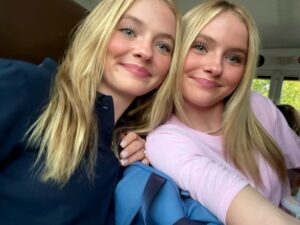 Mia Allan Instagram - 🩷💙🤍

@lululemon @ellaallanofficial @miaallanofficial 

#theallantwins #ellaandmia #ellaandmiaallan #ellaallan #miaallan #allantwins #pairofqueens #apairofqueens #twins #lolaandlana #lanaandlola #theloudtwins #lanaandlolaloud #thereallyloudhouse #theloudhouse #actors #twins #twinsisters #dance #backtoschool #lululemon #school #schoolbus #middleschool #8thgrade #actor #actors