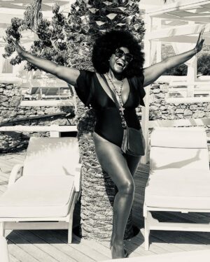 Mica Paris Instagram - Back from living my best life in Mykonos, had a blast in the sun 😘😍