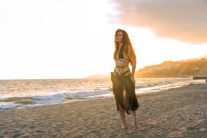 Michaela Jill Murphy Instagram - summer’s sunset, 2024 💛
.
it’s the official last day of summer…how did it go by so fast? I’m craving slow summer in 2025…please :)
.
Thank you once again to the lovely @camriceproductions for the photos and @autumnhope_ for the assistance 💛
.
Join the bandit community for discord and private feed access, BTS, throwback photoshoots and more. Full sets avail on my website for members. Set is free/included in Bloom bandit tier :)
.
#photoshoots #summer #sunset #september #swimshoot #website #bandits #banditcommunity #bloombandits #pacific #willrogersbeach