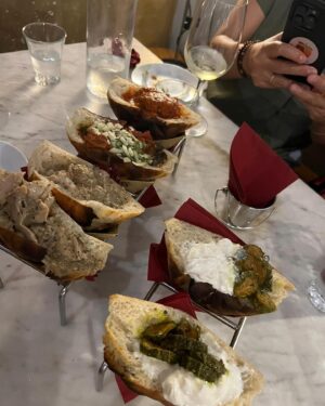Michelle Buteau Instagram - When in Rome…eat everything & hug everyone. 🗣️🇮🇹🫶🏽