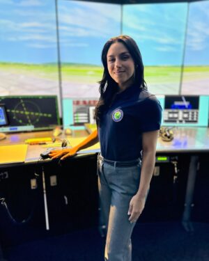 Michelle Khare Instagram - I tried the most stressful job in the U.S. — Now live on my channel! ✈️
Thank you so much to all air traffic controllers everywhere for keeping our skies safe. @faa