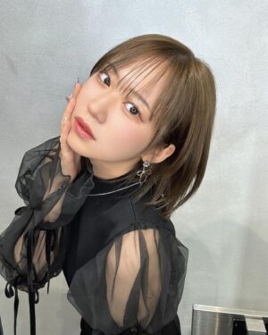 Miki Nonaka Instagram - ショートに戻りました💇‍♀️
.
トップスは辻希美さん @tsujinozomi_official プロデュースブランド @angecharme_shop 
いつもありがとうございます🥹🖤
.
#morningmusume24#モーニング娘24
#野中美希#ちぇる
