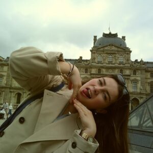 Millie Davis Instagram - Un photo dump Parisien 🇫🇷♥️