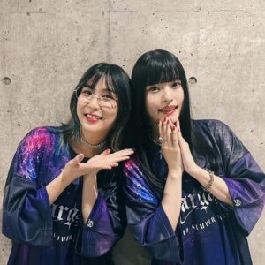MindaRyn Instagram - #MindaRynアニサマメモリー

今年は『Animelo Summer Live 2024 -Stargazer-』に出演もできて、最高のライブも三日間楽しめて、本当に忘れられないすごい夏になりました！😊
先輩の皆さんといっぱい写真撮れさせていただきました！📸

撮れなかった方もいるのですが、本当に最高のアーティストのみなさんと #アニサマ ご一緒できてとっても光栄です！

アニソンの世界は最高すぎる！と思った！
この世界にMindaRynが存在できて嬉しい！

これからも先輩のみんなから頂いたPASSIONを大事にして前に進みます！🔥

—————————

This year, I had the amazing opportunity to perform at ”Animelo Summer Live 2024 -Stargazer-“ and enjoyed three incredible days of unforgettable concerts! It truly became an extraordinary summer that I’ll never forget!😊

I was lucky enough to take lots of photos with many Sempai!📸

Although there were some I couldn’t get the chance to ask them for photo, but it was such an honor to share the stage with so many amazing artists at #AniSama!

The world of anime songs is just too awesome! I‘m so happy that MindaRyn can be a part of it!

I’ll keep moving forward, cherishing the PASSION I received from all the Senpai! 🔥

—————————

หน้าร้อนปีนี้ งาน「Animelo Summer Live 2024 -Stargazer-」ปีนี้ นอกจากจะได้ไปชมไลฟ์ทั้ง 3 วันแล้ว MibdaRyn เองก็ได้เป็นส่วนหนึ่งของงาน ในฐานะศิลปินในวันที่ 1 ด้วยค่ะ!
เป็นความทรงจำที่จะไม่มีวันลืมเลย😊

มีโอกาสได้ถ่ายรูปกับรุ่นพี่หลายคน ที่เป็นไลน์อัฟในวันเดียวกันหลายคนเลย📸

มีบางคนที่หาโอกาสเข้าไปขอถ่ายไม่ได้ แอบเสียดาย แต่ศิลปินทุกๆ คนที่มาในงานสุดยอดมากจริงๆ ค่ะ ดีใจมากๆ ที่ได้เจอกันงาน #อานิซามะครั้งนี้

ยิ่งตอกย้ำความรู้สึกที่ว่า โลกของอานิซอง เต็มไปด้วยคนที่สุดยอดมากๆ ดีใจมากๆ ที่ MindaRyn ในเป็นส่วนหนึ่งในวงการที่สุดยอดนี้

หลังจากนี้มายด์ก็จะเก็บเอา PASSION ที่ได้รับจากรุ่นพี่ทุกๆ คน และก้าวต่อไปข้างหน้าค่ะ🔥