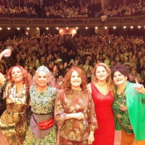 Mirta Wons Instagram - Rosario siempre estuvo tan cerca
.
Amo esta ciudad. También de furia y amor
.
@perdida.mente.ok explota en el @teatro_astengo , tomo un café necesario en @barelcairo , saco fotos nuevas cada vez que vengo y esta vez no llegué al Monumento a la Bandera. El día no ayudó y mi garganta tampoco
.
Hoy Piluso hubiera cumplido 90 años
.
Y Fito. Baglietto. Messi. Tremenda cuna de grandes
.

Amo Rosario. Me encanta repetirlo
.
.
.
#perdidamente #teatro  #teatroastengorosario #rosario #rosariosienpreestuvocerca #Fontanarrosa #olmedo