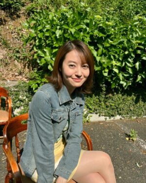 Momoko Tanabe Instagram - 笑うマトリョーシカ　最終回
今夜22時から放送です
⁡
先週の第10話ではついに私の名前が明かされましたね！そうです、真中 亜里沙です
⁡
誰が本当のハヌッセンなのか
真実にあなたは辿り着く
最後まで衝撃だらけです
是非、ご覧ください🪆
⁡
⁡
#笑うマトリョーシカ
#pr
