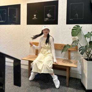 Moon Ji-in Instagram - 평안하셔요!! 🥰 
.
.
#샬롬