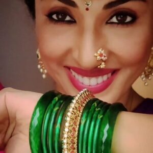 Mouli Ganguly Instagram - It's that time of the year when bappa is coming and Ganapati bappa morya vibe is  echoing in the air ❤️❤️❤️🙏🙏🙏
.
.
.
#ganeshchaturthi 
#festivemood
#ganapatibappamorya 
#mangalmurtimorya 
#mangalmurti 
#ganapati 
#ganesha 
#ganesh 
#festivalsofindia
  ARE YOU ALL READY TO WELCOME BAPPA❤️?