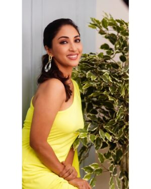 Mouli Ganguly Instagram - Yellow vibes only ....
📸 @eulledigital