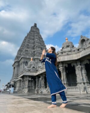 Mounika Dev Instagram - శ్రీనివాస గోవిందా శ్రీ వేంకటేశ్వర గోవిందా🕉️

#swarnagiri #saturday #devotional #peace #friendship 
@happy_soul5683