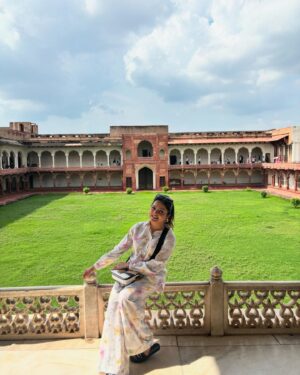 Nabanita Das Instagram - Last month’s stories..
#tajmahal #agrafort #fatehpursikri