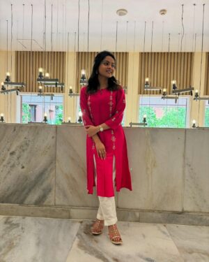 Nabanita Das Instagram - Last month’s stories..
#tajmahal #agrafort #fatehpursikri