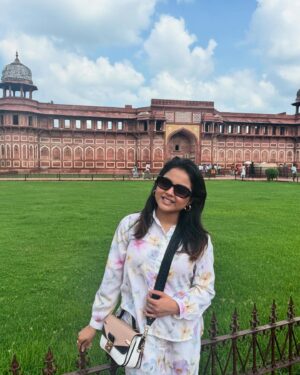Nabanita Das Instagram - Last month’s stories..
#tajmahal #agrafort #fatehpursikri