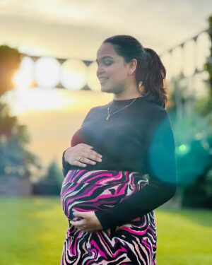 Nakshatra Murthy Instagram - 100 days to go 😍
To see you ♥️🌟 and make you explore this beautiful world with us 🧿

.
.
.
#2024 #bumpupdate🤰 #pregostyle #nakshatramurthy