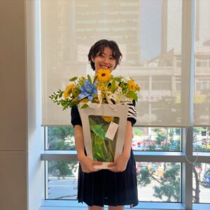 Nam Ji-hyun Instagram - 비키 라이브에서 잘 놀다왔습니다!! 
참여해주신 모든 분들께 감사합니다!!😆😆
선물 가득 받은 하루였네요💕💕💐🍷🍵
감사하고 또 감사합니다🙇‍♀️