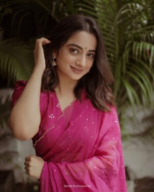 Namitha Pramod Instagram - ♥️🫶🏼♾️
📷: @storiesbyshinjukurian / @weddingfabes_ 
Beautiful saree : @la_ve_byanaghavenu